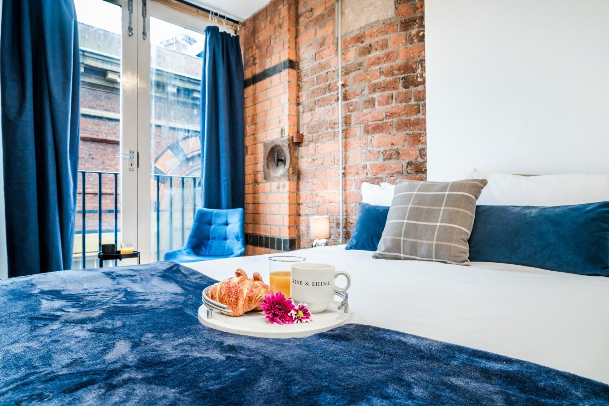 Cavern Quarters, Beautiful Two Bedroom City Centre Apartment By Garudy Serviced Apartments And Short Lets - Perfect For Longer Stays Ліверпуль Екстер'єр фото
