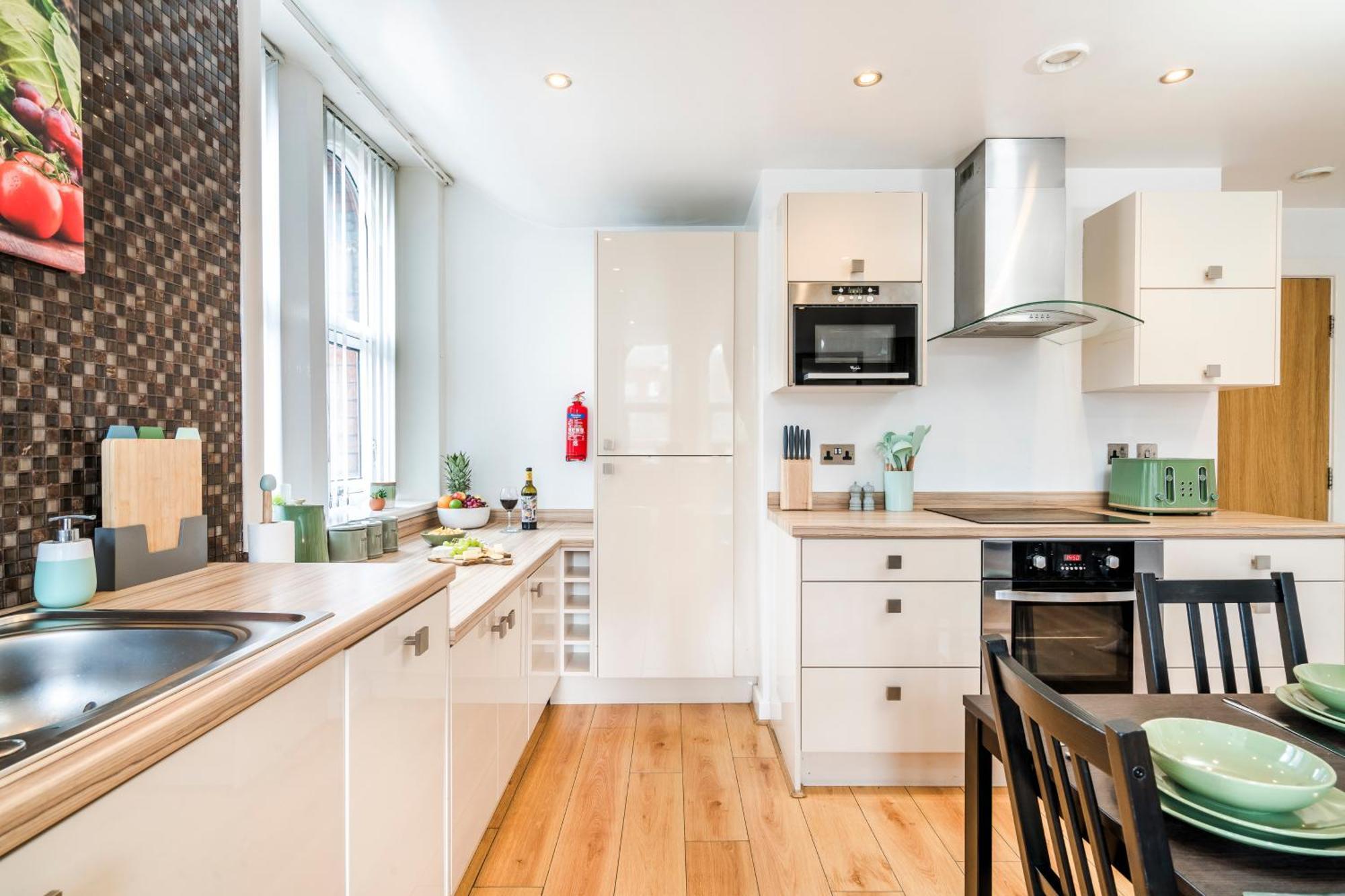 Cavern Quarters, Beautiful Two Bedroom City Centre Apartment By Garudy Serviced Apartments And Short Lets - Perfect For Longer Stays Ліверпуль Екстер'єр фото
