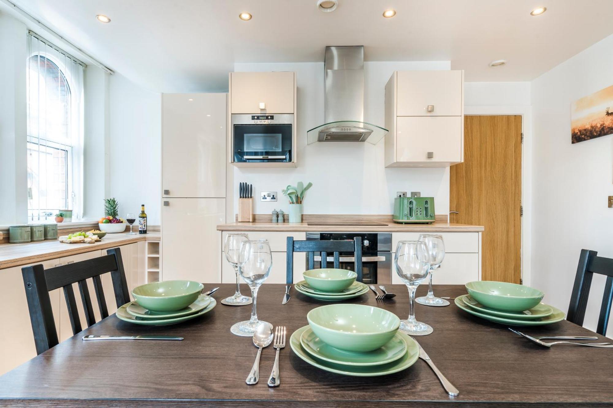 Cavern Quarters, Beautiful Two Bedroom City Centre Apartment By Garudy Serviced Apartments And Short Lets - Perfect For Longer Stays Ліверпуль Екстер'єр фото
