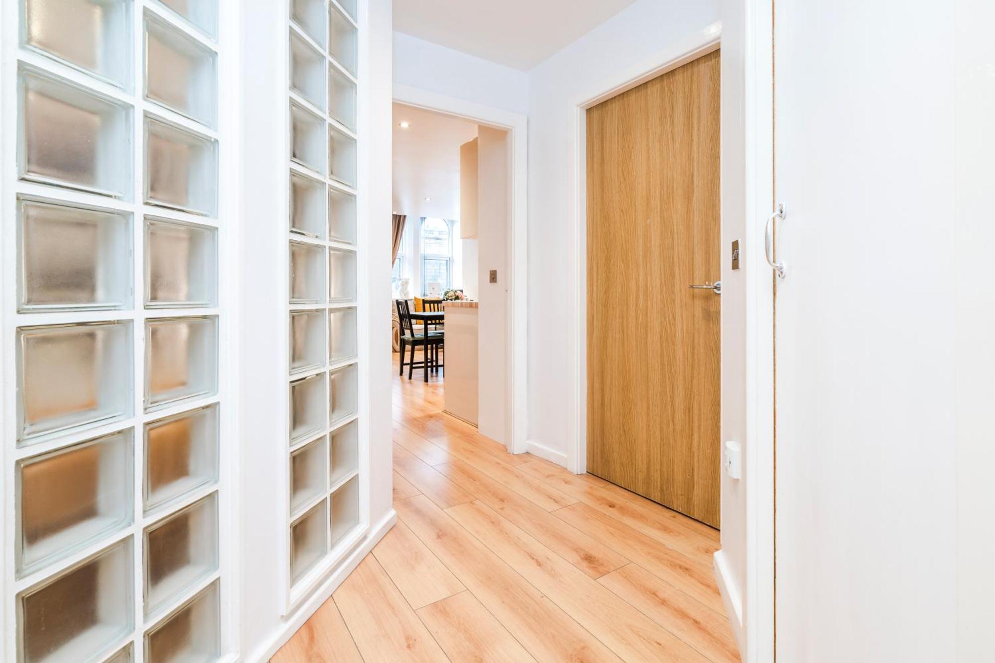 Cavern Quarters, Beautiful Two Bedroom City Centre Apartment By Garudy Serviced Apartments And Short Lets - Perfect For Longer Stays Ліверпуль Екстер'єр фото