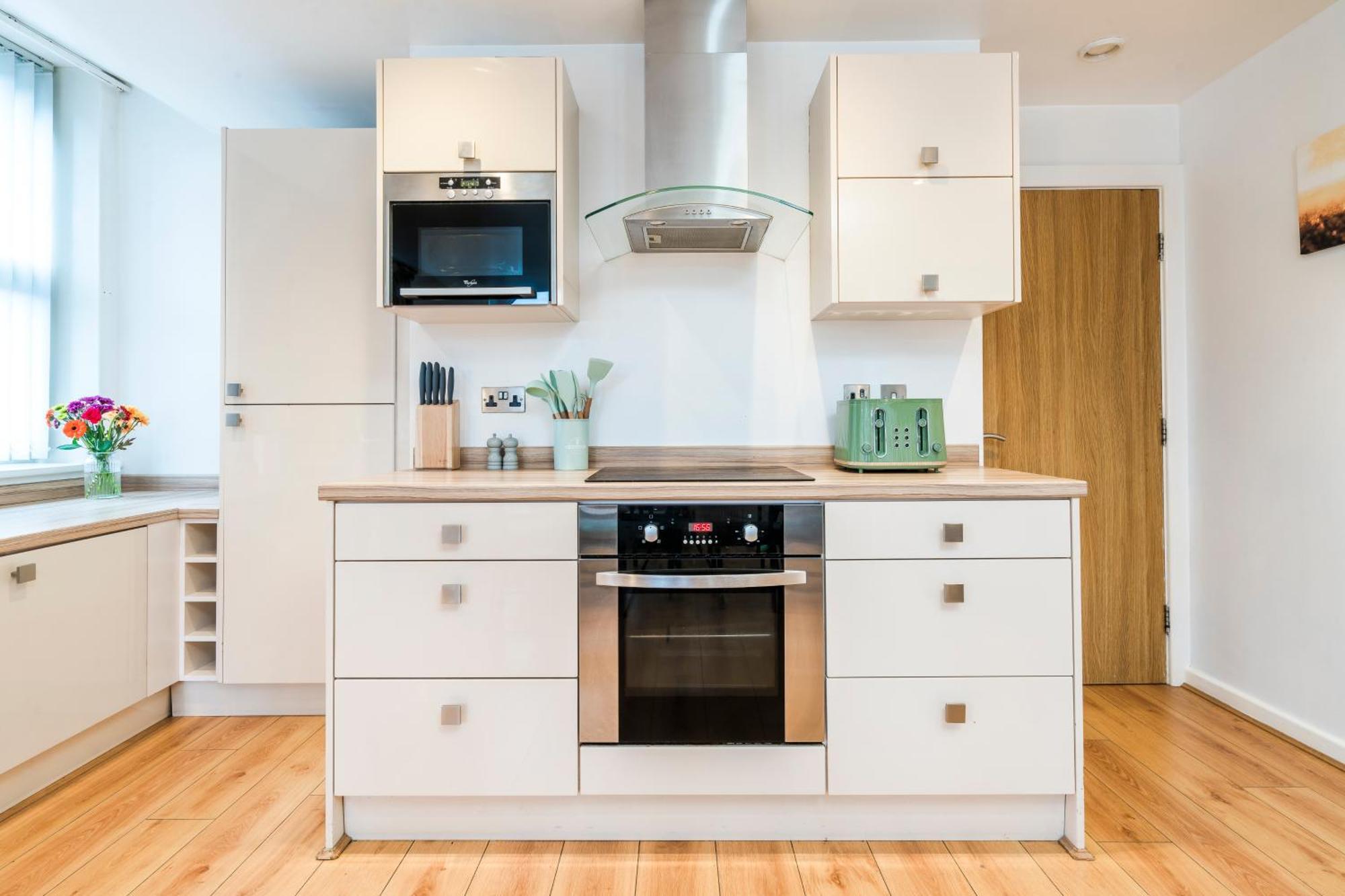 Cavern Quarters, Beautiful Two Bedroom City Centre Apartment By Garudy Serviced Apartments And Short Lets - Perfect For Longer Stays Ліверпуль Екстер'єр фото